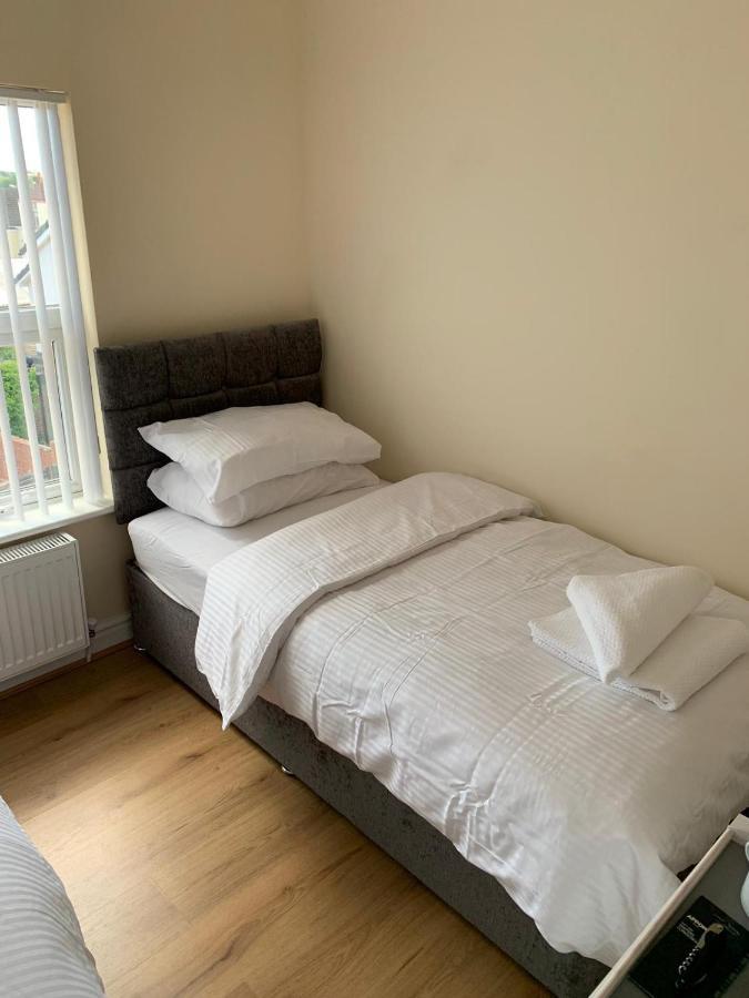 Smeaton Serviced Accommodation Liverpool Buitenkant foto