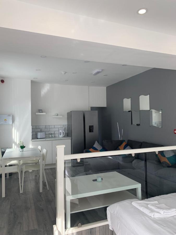 Smeaton Serviced Accommodation Liverpool Buitenkant foto