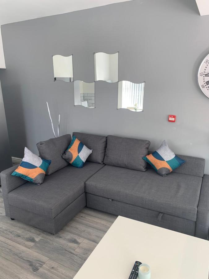 Smeaton Serviced Accommodation Liverpool Buitenkant foto